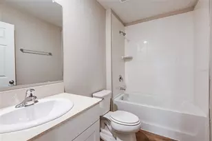 36602 Sagemoor Dr, Zephyrhills, FL 33541 - Photo 19