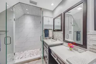 852 35th Ave N, Saint Petersburg, FL 33704 - Photo 43