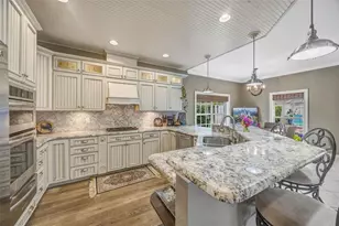 852 35th Ave N, Saint Petersburg, FL 33704 - Photo 9