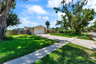 13603 Westshire Dr, Tampa, FL 33618 - Photo 5