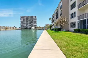 7625 Sun Island Dr S, South Pasadena, FL 33707 - Photo 21