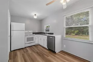 11136 104th St, Largo, FL 33773 - Photo 11