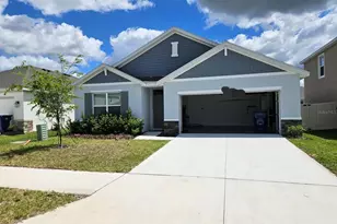 32650 Osprey Peak Wy, San Antonio, FL 33576 - Photo 1