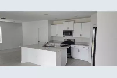 35077 Ackley Trace, Zephyrhills, FL 33541 - Photo 13