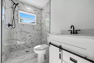 3304 King Richard Ct, Seffner, FL 33584 - Photo 21