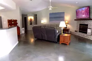 3374 Cooper Rd, Plant City, FL 33565 - Photo 7