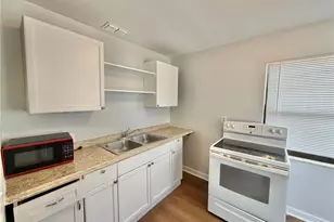 1320 18th Ave S, Saint Petersburg, FL 33705 - Photo 7