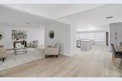 1200 80th St S, Saint Petersburg, FL 33707 - Photo 5