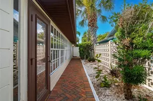 1200 80th St S, Saint Petersburg, FL 33707 - Photo 77