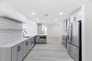 1200 80th St S, Saint Petersburg, FL 33707 - Photo 15