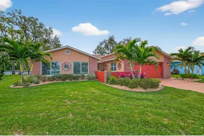 1700 Glen Lakes Boulevard N, Saint Petersburg, FL 33702 - Photo 5
