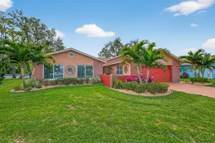 1700 Glen Lakes Blvd N, Saint Petersburg, FL 33702 - Photo 5