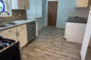 11296 90th Ave, Seminole, FL 33772 - Photo 3