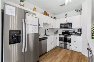12610 Adventure Dr, Riverview, FL 33579 - Photo 9