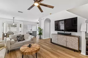12610 Adventure Dr, Riverview, FL 33579 - Photo 5