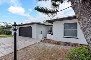 10951 Peppertree Ln, Port Richey, FL 34668 - Photo 9