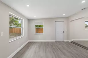 6532 S West Shore Circle, Tampa, FL 33616 - Photo 11