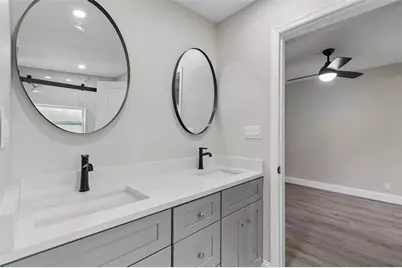 6532 S West Shore Circle, Tampa, FL 33616 - Photo 21