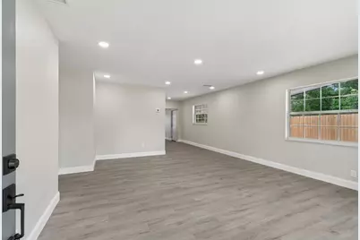6532 S West Shore Circle, Tampa, FL 33616 - Photo 3