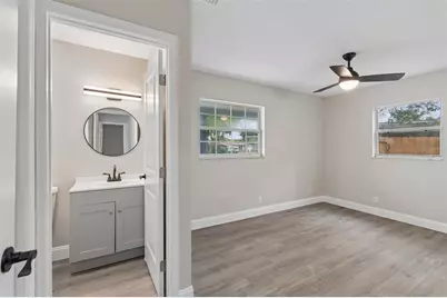 6532 S West Shore Circle, Tampa, FL 33616 - Photo 13
