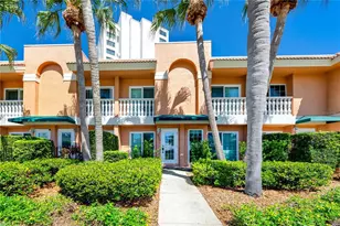 920 N Shore Dr NE, Saint Petersburg, FL 33701 - Photo 43
