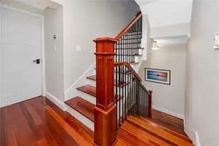 920 N Shore Dr NE, Saint Petersburg, FL 33701 - Photo 35