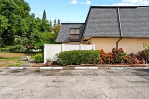 8118 Oak Trace Way, Tampa, FL 33634 - Photo 3