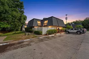 8118 Oak Trace Way, Tampa, FL 33634 - Photo 19