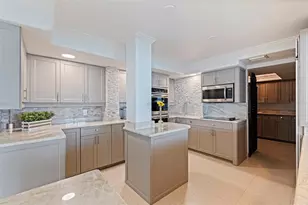 5700 Mariner St, Tampa, FL 33609 - Photo 15