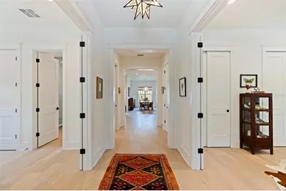 610 5th Street N, Saint Petersburg, FL 33701 - Photo 15