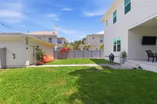 610 5th St N, Saint Petersburg, FL 33701 - Photo 31