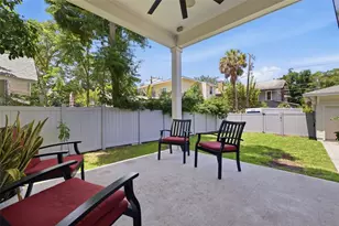 610 5th St N, Saint Petersburg, FL 33701 - Photo 29