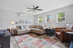 2050 75th St N, Saint Petersburg, FL 33710 - Photo 11