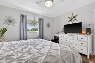 4000 3rd St N, Saint Petersburg, FL 33703 - Photo 13
