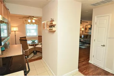 3889 Pompano Drive SE #C, Saint Petersburg, FL 33705 - Photo 11
