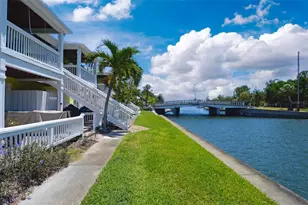 3889 Pompano Dr SE, Saint Petersburg, FL 33705 - Photo 41
