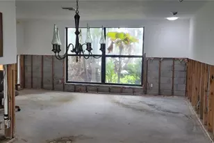 12570 4th St E, Treasure Island, FL 33706 - Photo 5