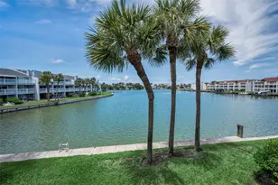 12208 2nd St E, Saint Petersburg, FL 33706 - Photo 21