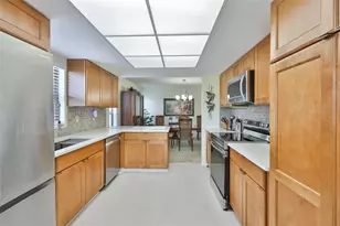 2417 Lancaster Dr, Sun City Center, FL 33573 - Photo 15