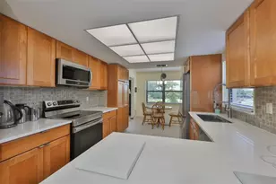 2417 Lancaster Dr, Sun City Center, FL 33573 - Photo 11