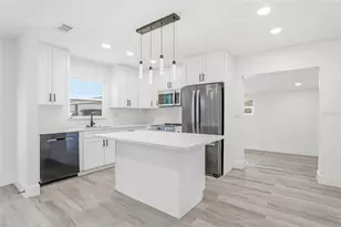 529 Firefly Ln, Apollo Beach, FL 33572 - Photo 5