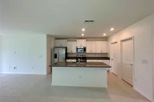 11131 Radiant Shore Loop, San Antonio, FL 33576 - Photo 5
