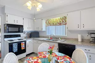 12913 Fairway Dr, Hudson, FL 34667 - Photo 13