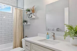 2524 Lake Ellen Ln, Tampa, FL 33618 - Photo 19