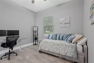 2524 Lake Ellen Ln, Tampa, FL 33618 - Photo 19