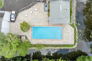 7200 E Bank Dr, Tampa, FL 33617 - Photo 9