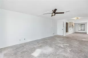7310 Sunshine Skyway Ln S, Saint Petersburg, FL 33711 - Photo 13