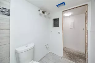 7310 Sunshine Skyway Ln S, Saint Petersburg, FL 33711 - Photo 21