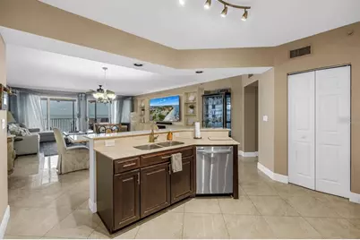 16750 Gulf Boulevard #313, North Redington Beach, FL 33708 - Photo 9