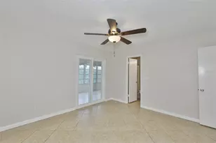 207 Islip Way, Sun City Center, FL 33573 - Photo 11